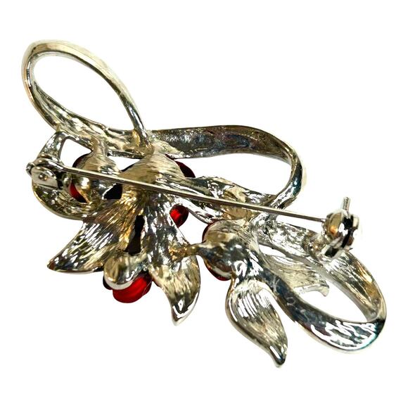 Vintage Red Roses Silver Tone Sparkly Rhinestones Gorgeous Brooch - Picture 3 of 6